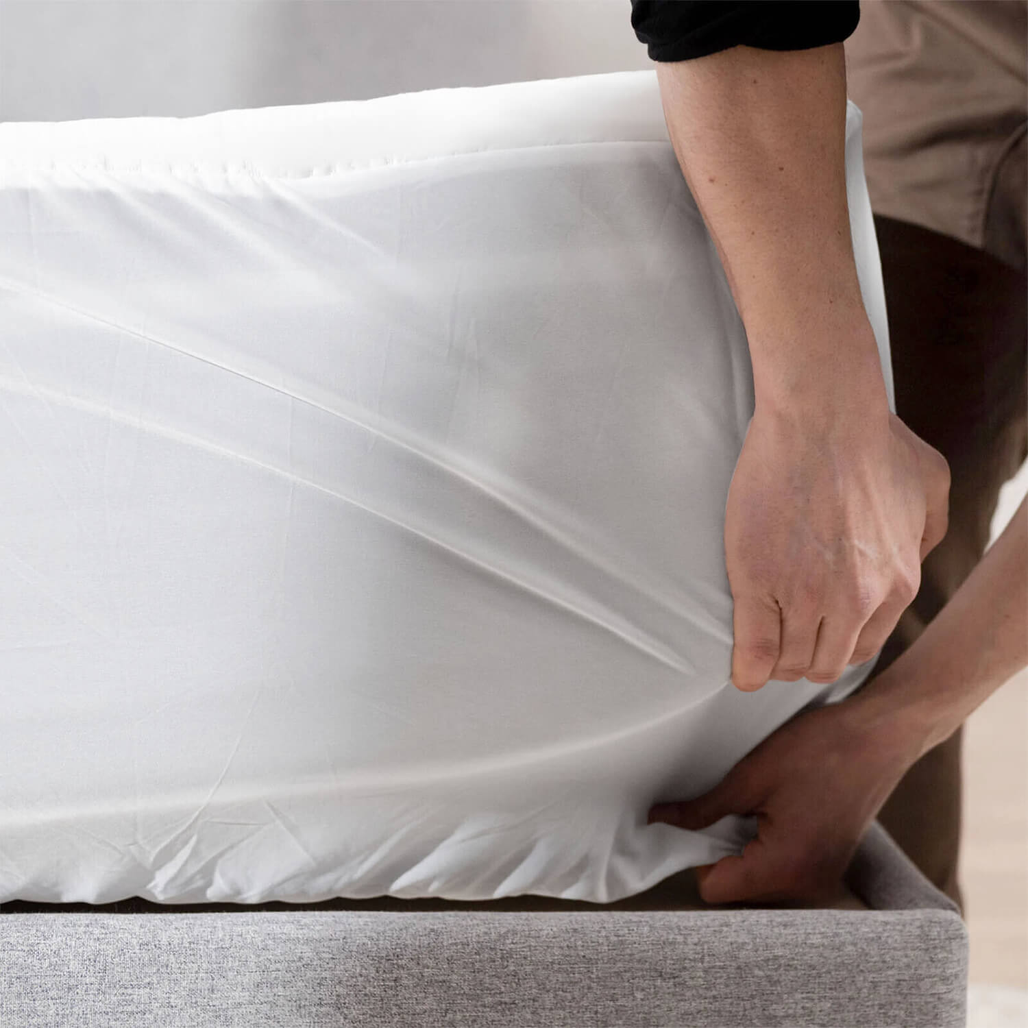 Deep Quilted Mattress Protector Elastic Skirt