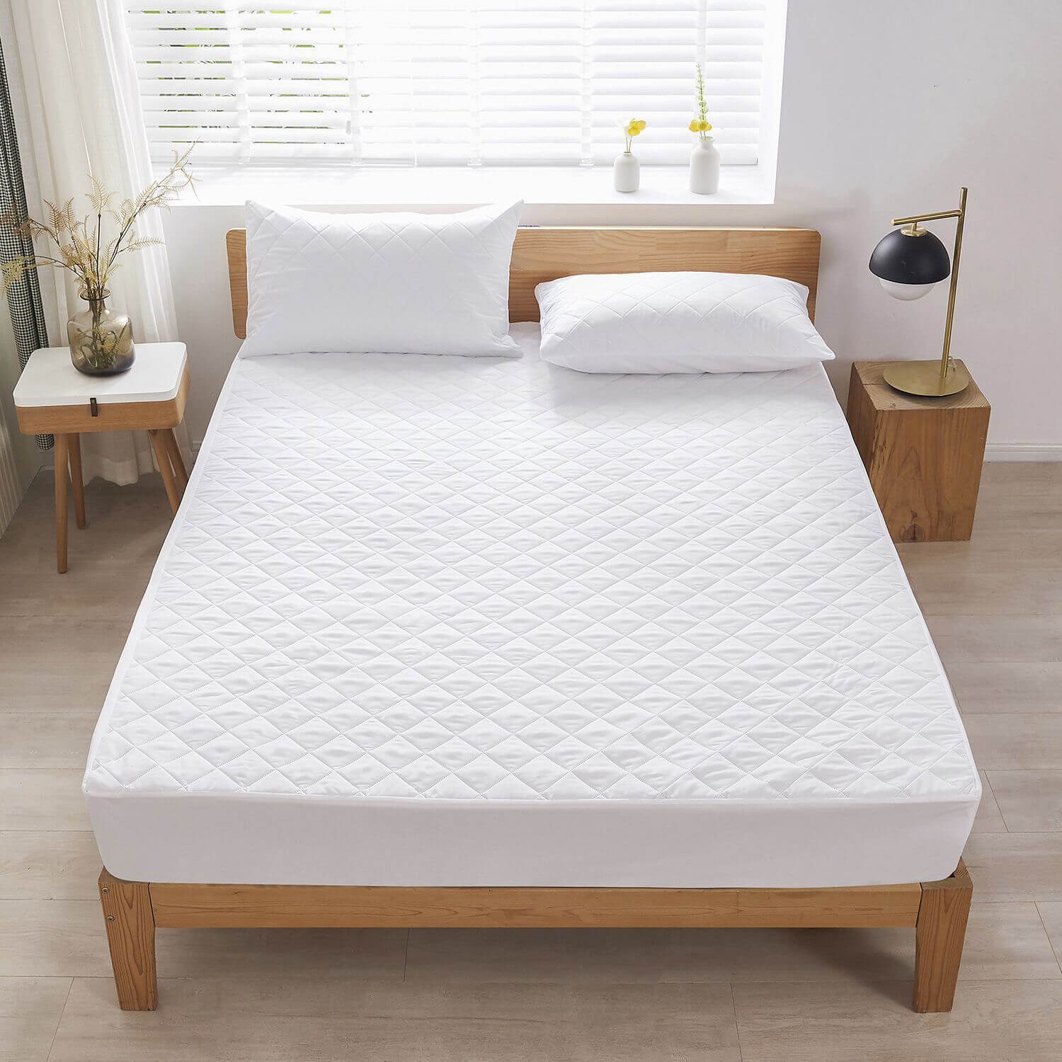 Deep Quilted Mattress Protector Elastic Skirt