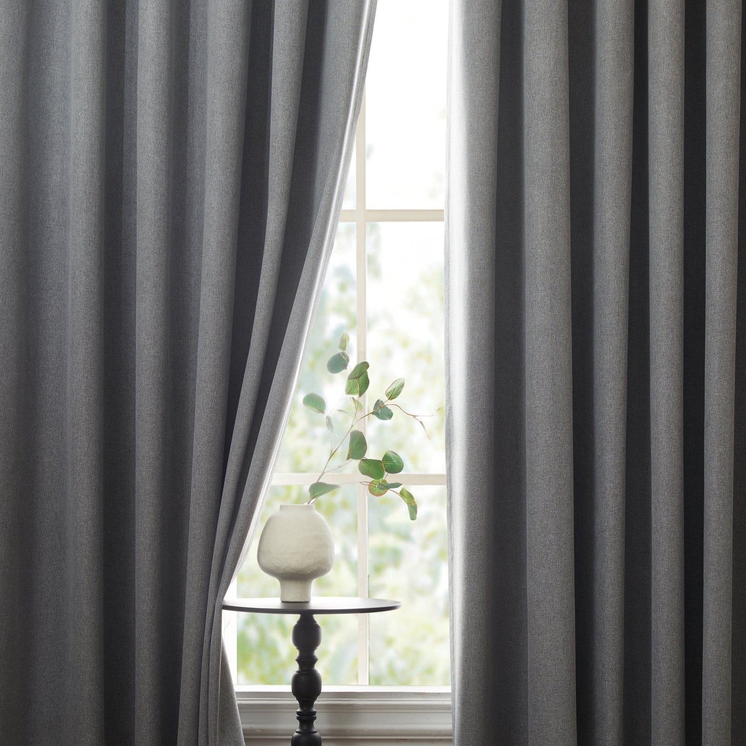 135 GSM Eyelet Ready Made Blackout Curtains For Living Room