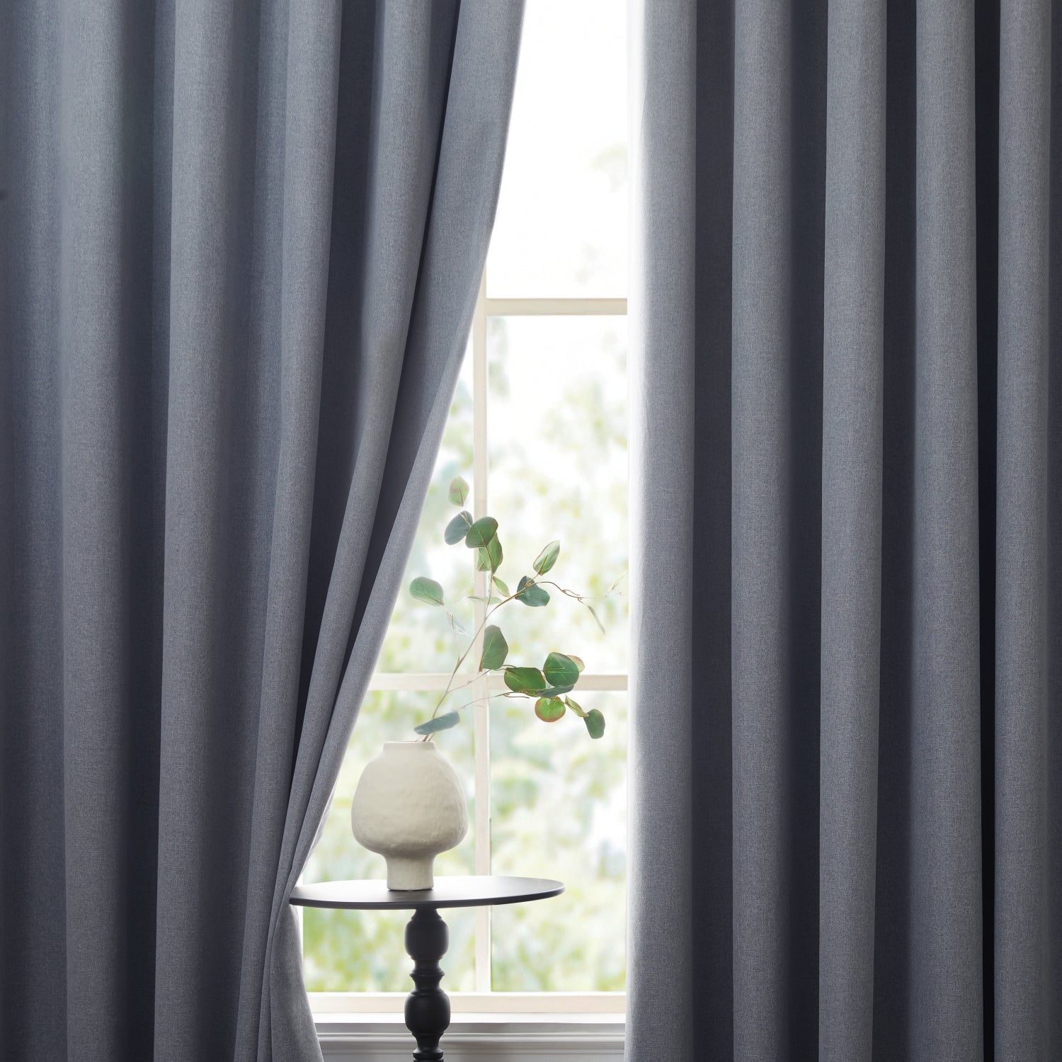 135 GSM Eyelet Ready Made Blackout Curtains For Living Room