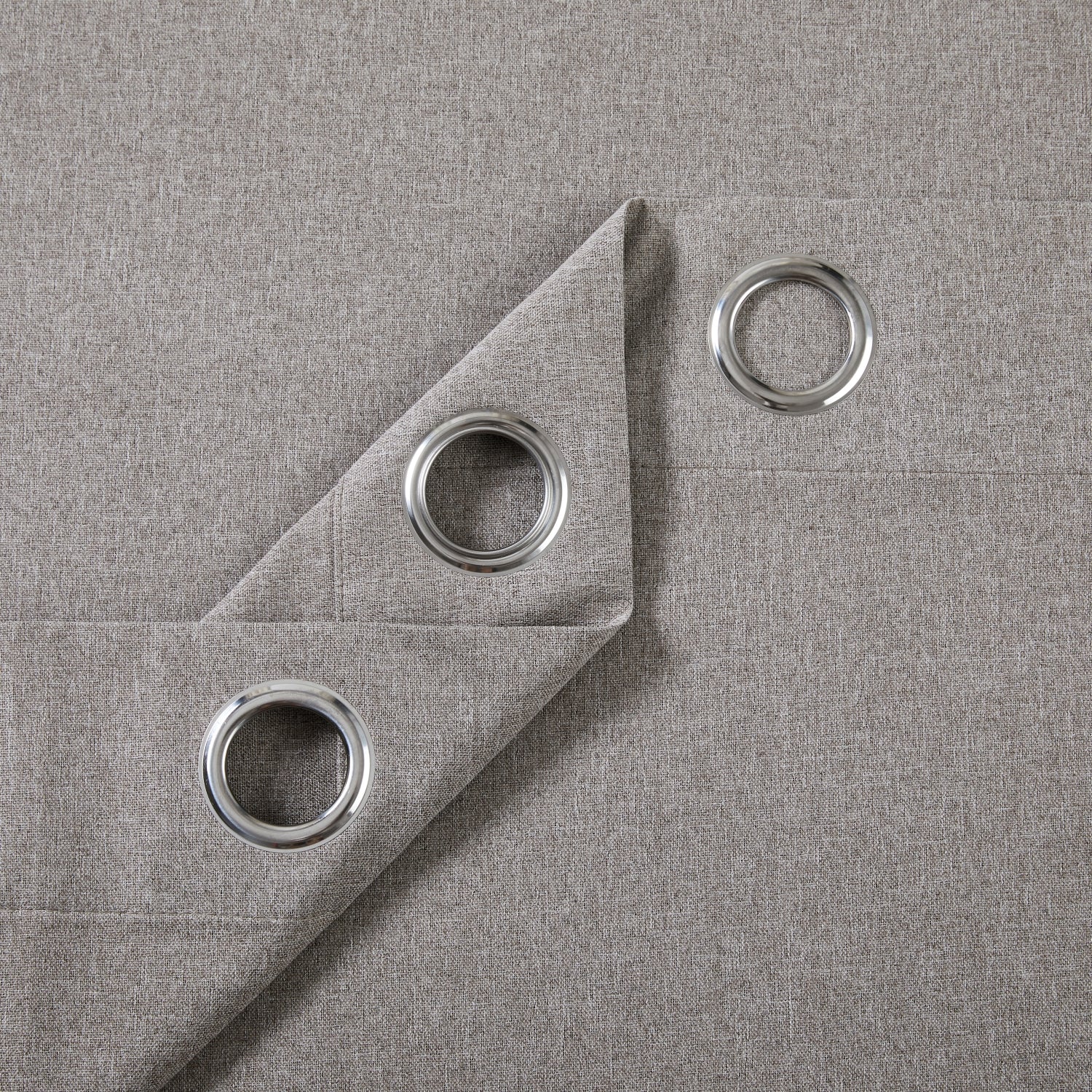 135 GSM Eyelet Ready Made Blackout Curtains For Living Room