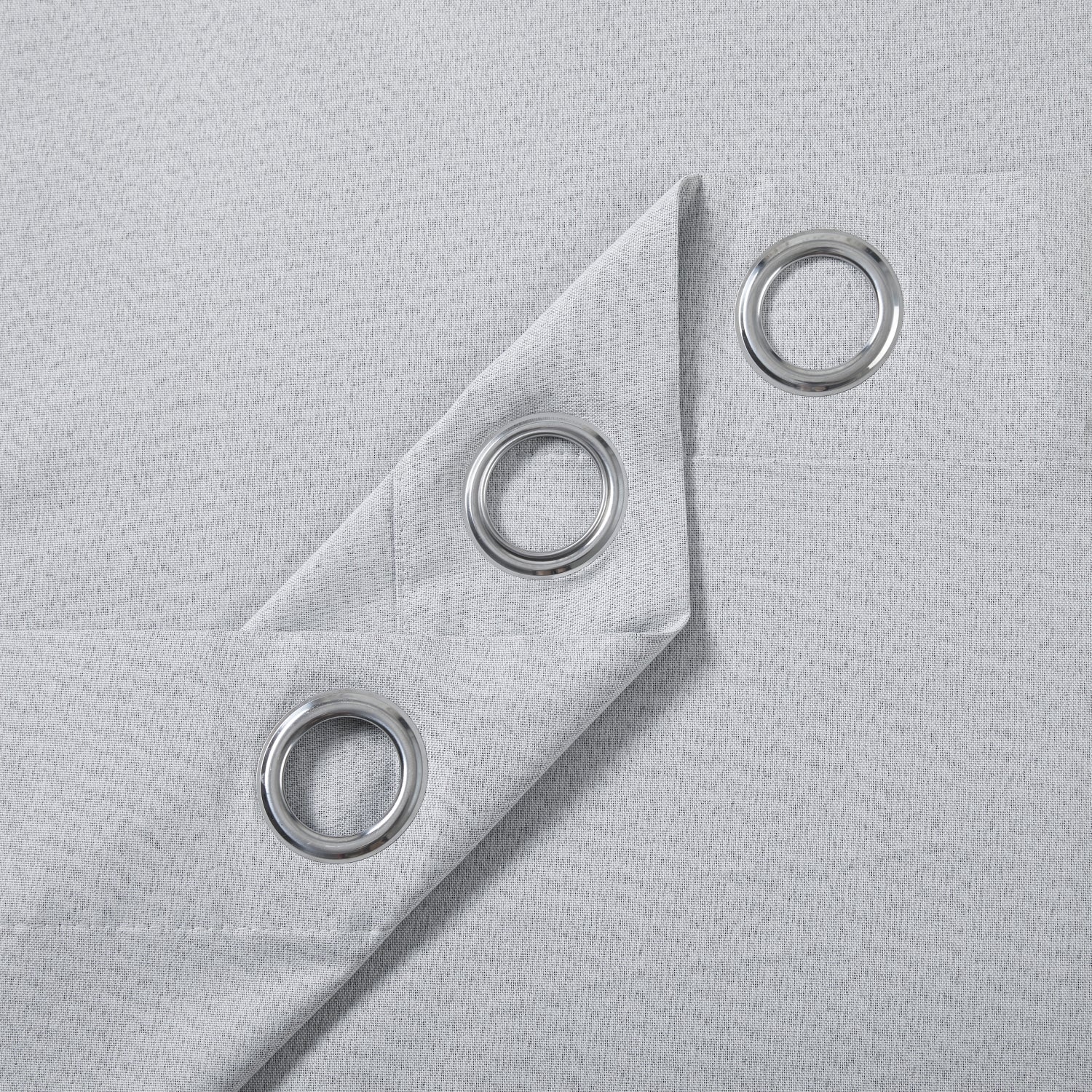 135 GSM Eyelet Ready Made Blackout Curtains For Living Room