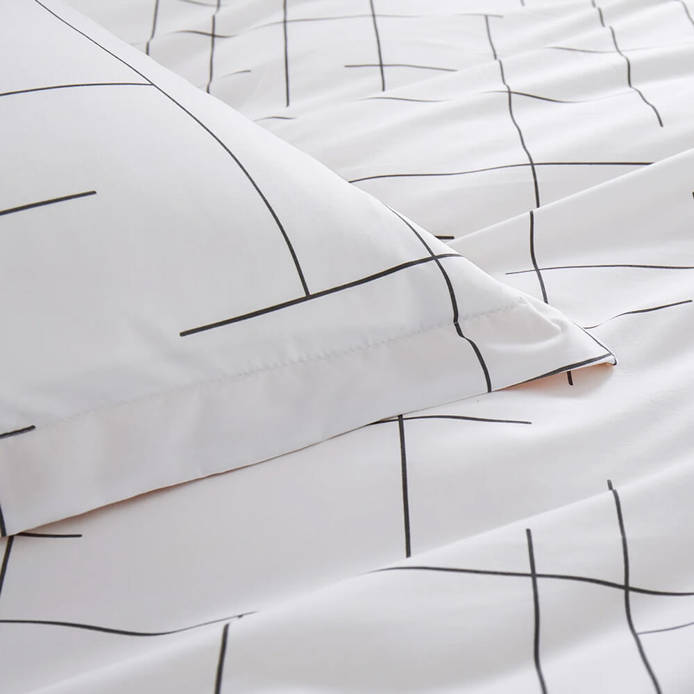 Tile Pattern Printed White Duvet Cover Set