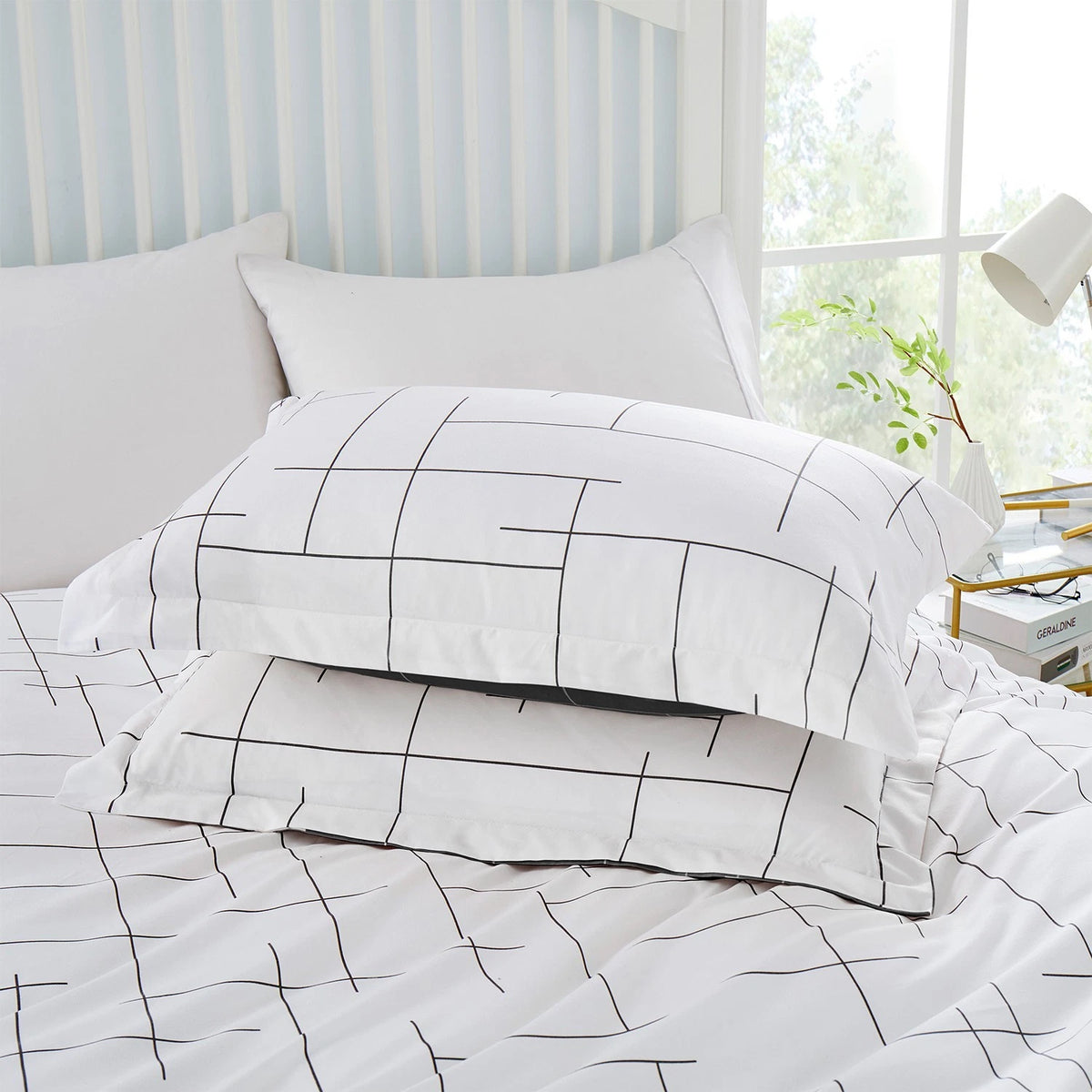Tile Pattern Printed White Duvet Cover Set