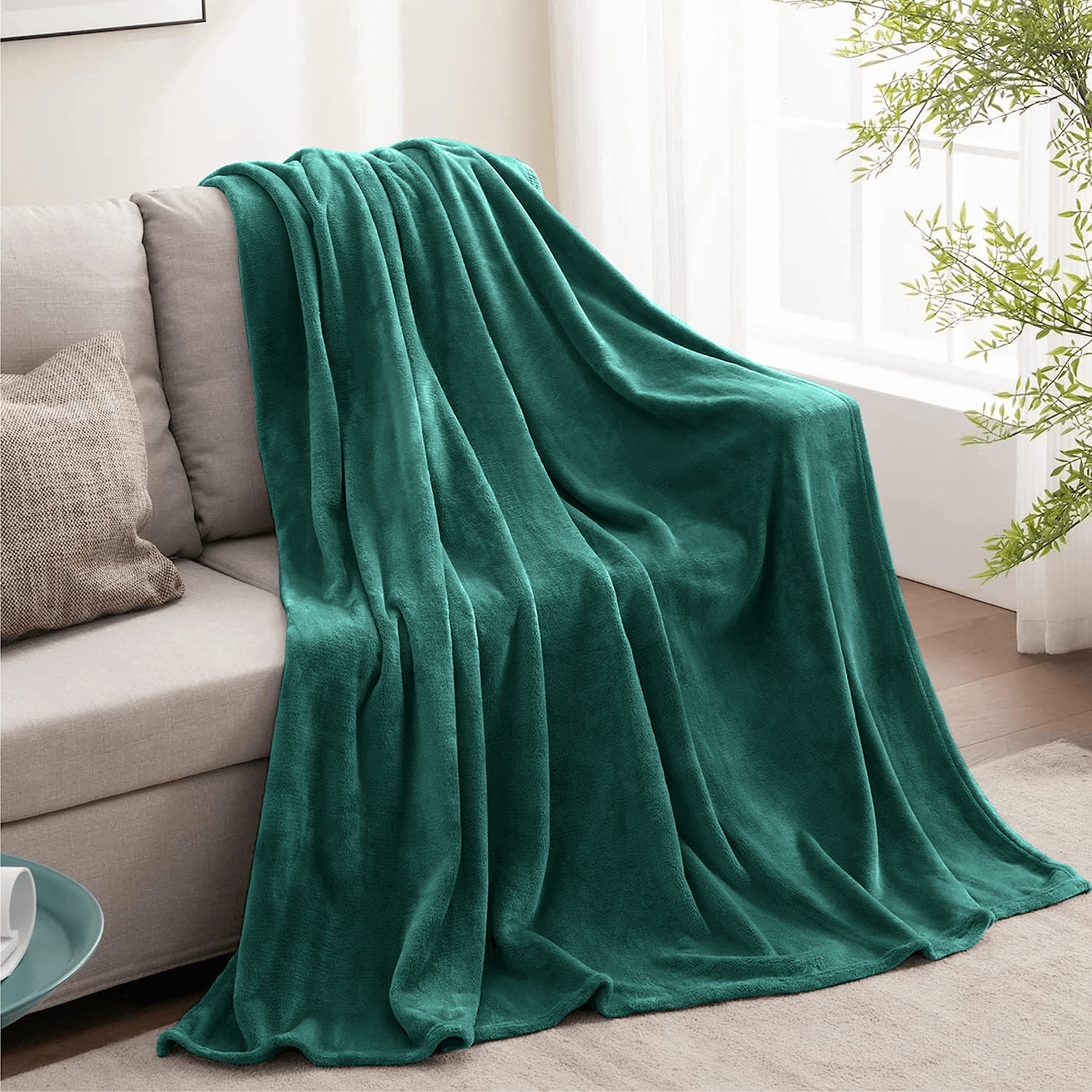 Emerald Green Fleece Throw Blanket