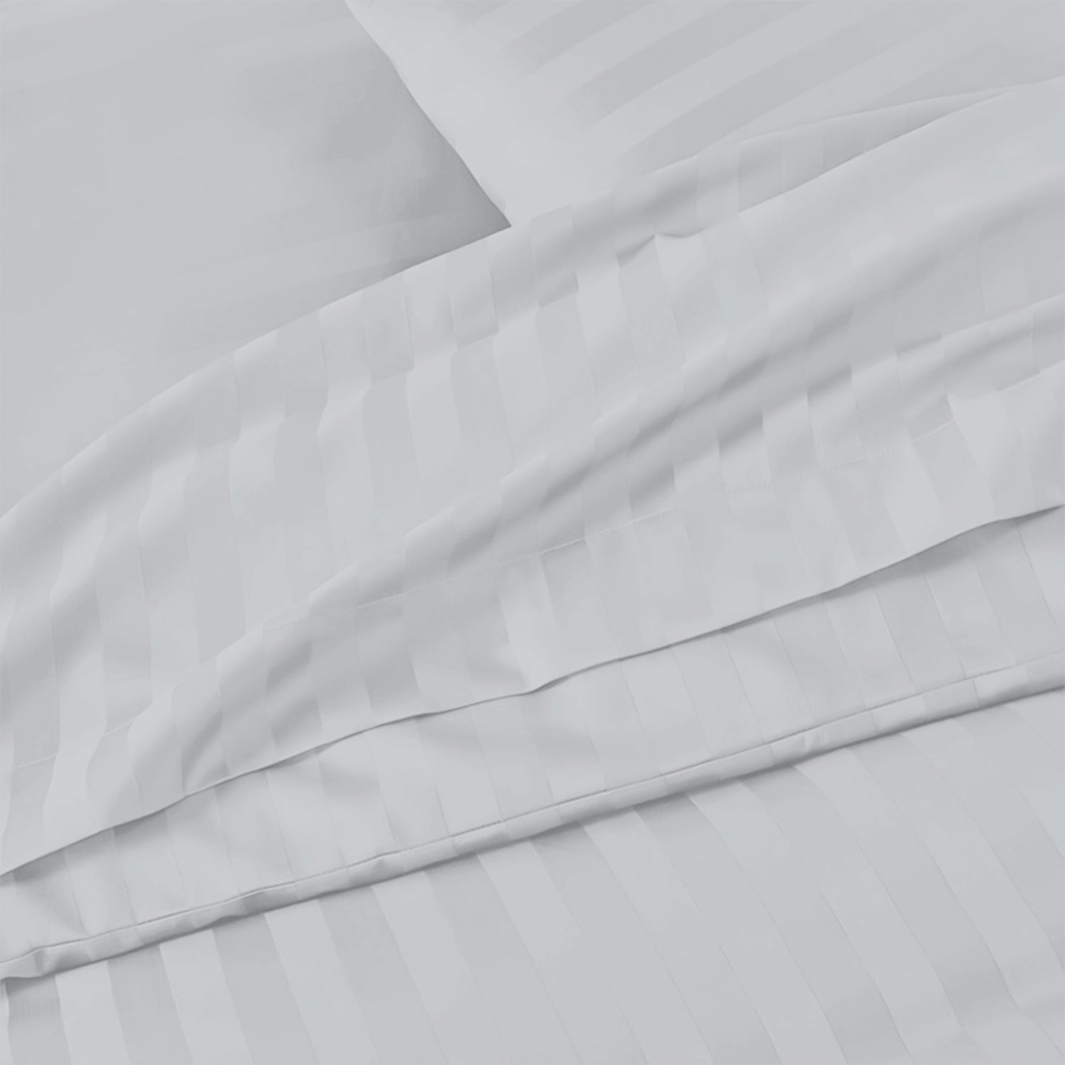 4 Piece Stripe Bedding Set - Duvet Cover, Pillowcases & Fitted Sheet